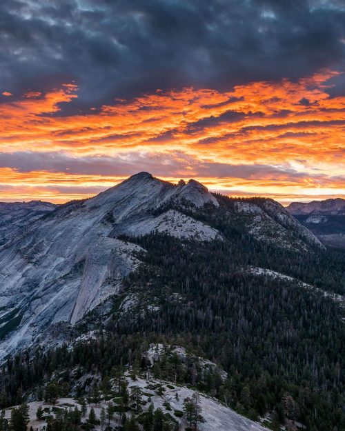 sunrise over clouds rest from half dome at yosemite national park